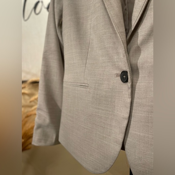Zara Light Gray Woman’s Blazer Jacket - Picture 6 of 11